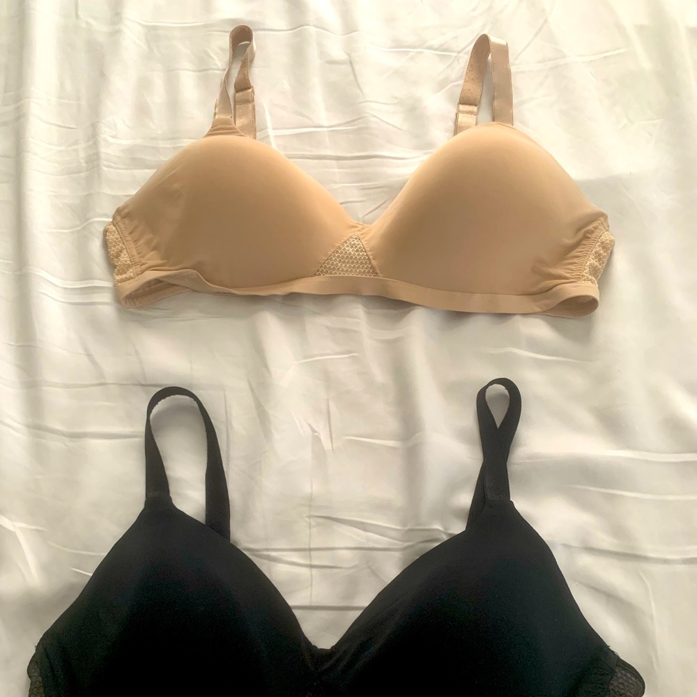 Hanes Oh So Light Wireless T-Shirt Bras (Nude & Black)